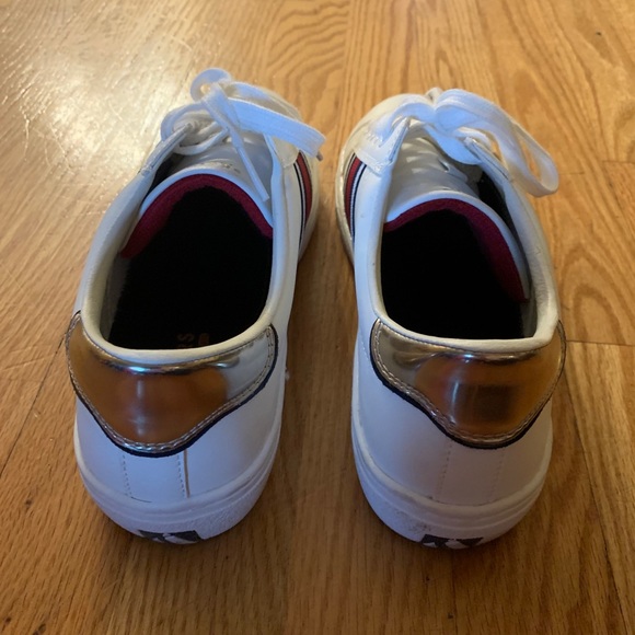 Skechers white leather sneakers - Picture 2 of 3